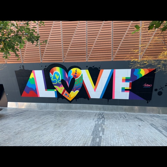 Meet your Posher, Lesley - Picture 1 of 1